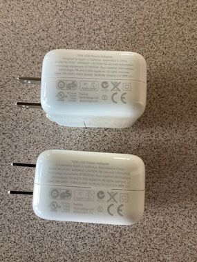 Set of TWO Apple 10W USB Power Adapters / Charging Cubes for iPad and iPhone